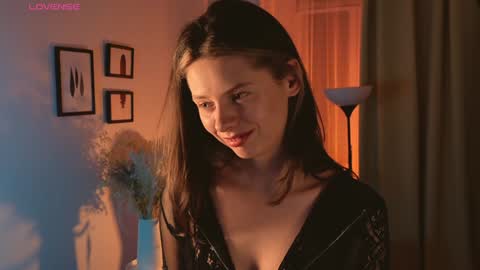 melody  online show from December 24, 2024, 4:30 pm