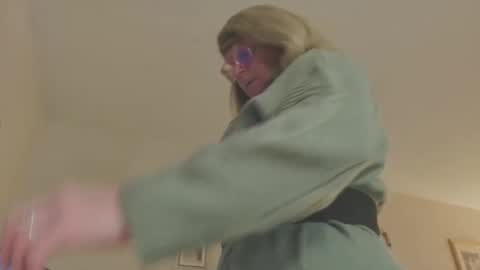 Melody online show from October 19, 2025, 3:34 pm