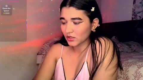 Snapshot of melodyysweetie chatting on September 12, 2025, 4:01 am melodyysweetie online show from September 12, 2025, 4:01 am