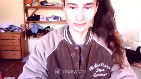 Yummygirl online show from May 4, 2026, 5:03 am