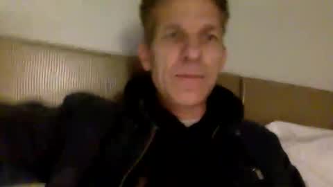 Andres online show from November 11, 2025, 3:39 am