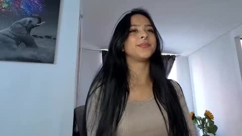 Menca of your love online show from October 11, 2025, 7:23 pm