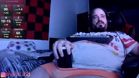 menditeta online show from January 23, 2025, 2:02 am