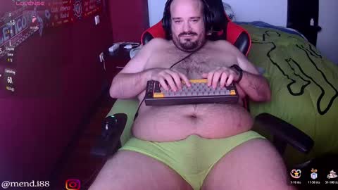 menditeta online show from December 3, 2025, 12:07 am