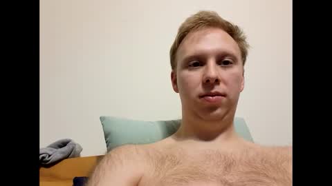 meow732 online show from November 19, 2025, 12:43 am