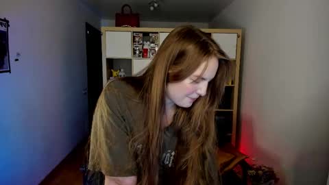 Flora  Next stream November 17th at 6  GMT online show from April 10, 2026, 4:39 am