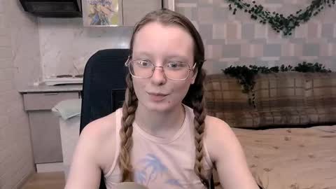 Snapshot of meowcr chatting on October 2, 2025, 1:29 pm meowcr online show from October 2, 2025, 1:29 pm