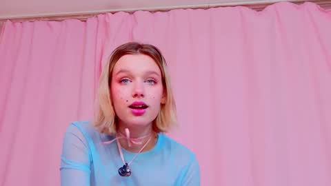 Lilu online show from February 20, 2026, 3:36 am