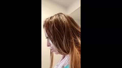 meowzers777 online show from December 15, 2025, 9:08 pm