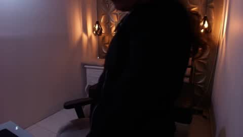    online show from September 28, 2025, 6:24 pm