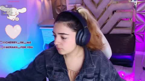    online show from November 22, 2025, 7:02 pm