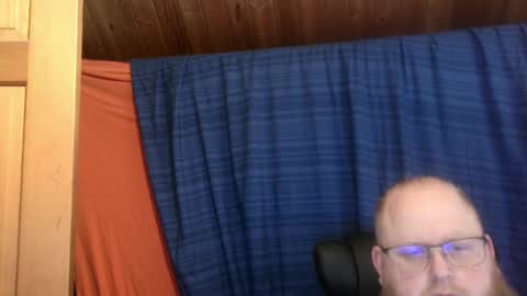 Corvus online show from April 10, 2026, 10:42 am