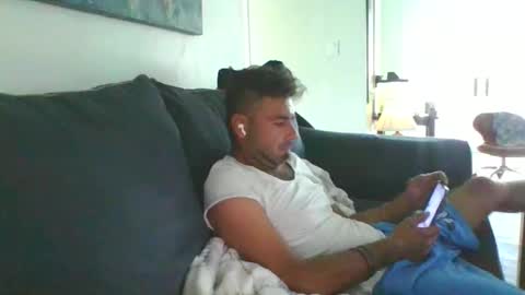 Snapshot of mercedes190d chatting on November 26, 2025, 7:04 pm Mercedes190d online show from November 26, 2025, 7:04 pm