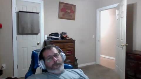 mercer1977 online show from December 1, 2025, 2:55 pm