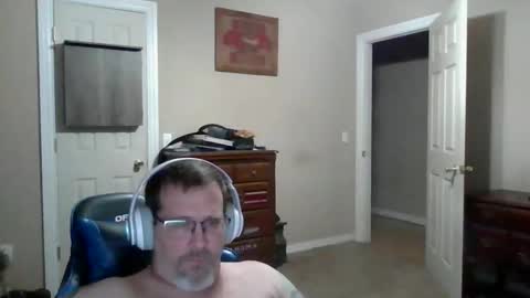 mercer1977 online show from April 30, 2026, 11:27 am