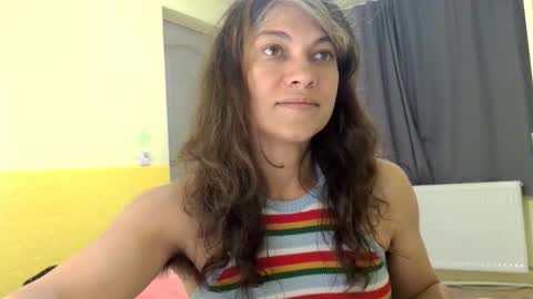 Miss Helena online show from September 19, 2025, 2:51 pm