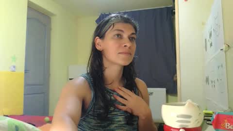 Miss Helena online show from January 18, 2026, 5:28 pm