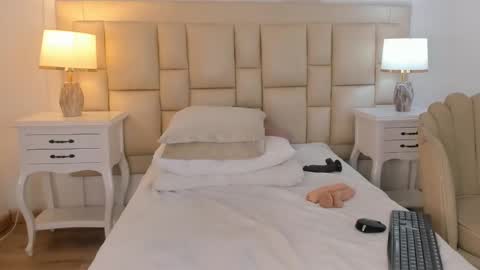   online show from December 5, 2024, 6:32 am