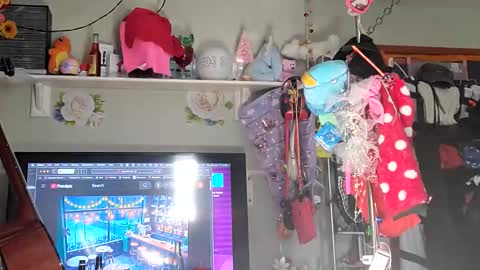 Snapshot of merelyalover chatting on January 28, 2025, 7:10 pm gurlnips online show from January 28, 2025, 7:10 pm