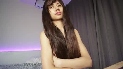 meriannabell online show from November 4, 2025, 1:16 am