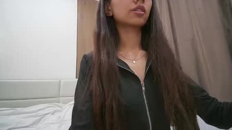 meriannabell online show from January 11, 2026, 12:43 pm