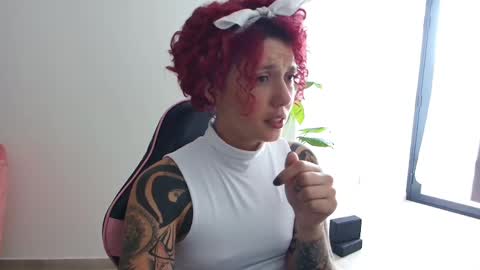 Miss Freckles online show from April 15, 2026, 12:23 pm