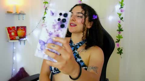 Merida Bell online show from February 23, 2025, 1:02 am