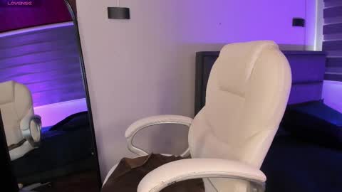 Merida  online show from February 17, 2025, 12:27 pm