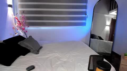 Merida  online show from September 17, 2025, 12:51 pm