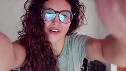 Snapshot of meridafaux_ chatting on February 2, 2026, 7:12 pm Merida online show from February 2, 2026, 7:12 pm