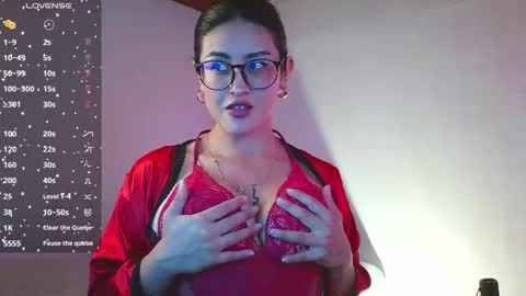 Snapshot of meridafaux_ chatting on March 1, 2026, 6:32 pm Merida online show from March 1, 2026, 6:32 pm