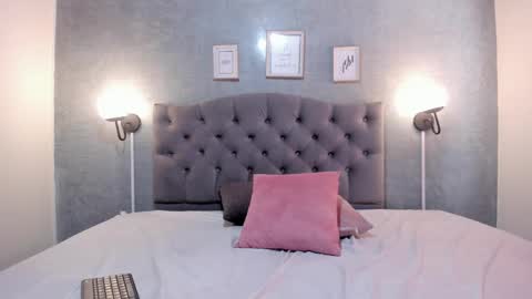 meridalane online show from March 8, 2025, 3:35 pm