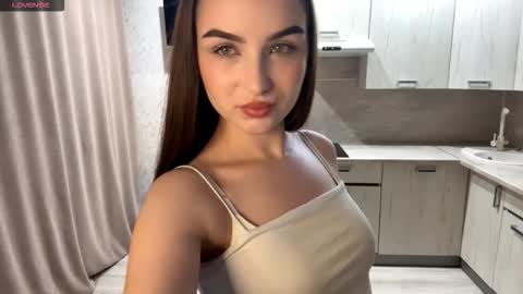 Rina online show from October 26, 2025, 6:03 pm