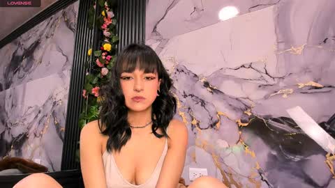 Diane 3 online show from October 1, 2025, 5:02 am