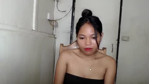 merryrose143 online show from April 21, 2026, 5:50 pm