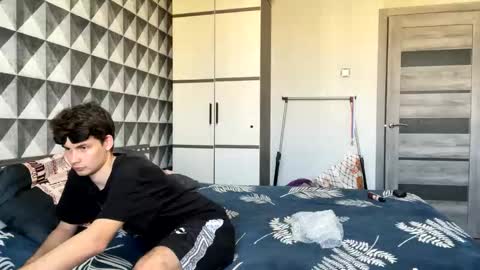 Johnny and Hailey online show from November 10, 2025, 4:44 am