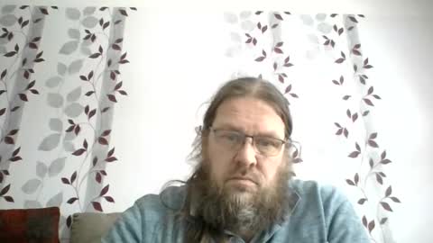 Snapshot of metallbuddy chatting on February 4, 2026, 9:15 am ask me online show from February 4, 2026, 9:15 am