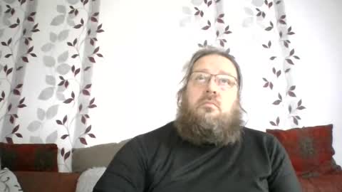 Snapshot of metallbuddy chatting on February 25, 2026, 7:29 am ask me online show from February 25, 2026, 7:29 am