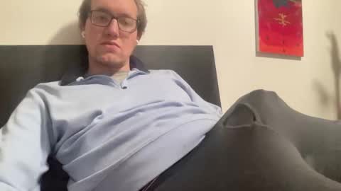 metallica92786 online show from November 18, 2025, 4:39 am