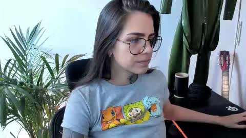 Meurif online show from September 21, 2025, 3:46 pm