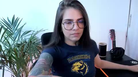 Meurif online show from October 15, 2025, 8:53 pm