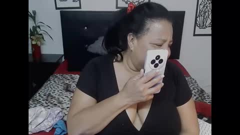 mhia1972 online show from November 22, 2025, 6:07 pm