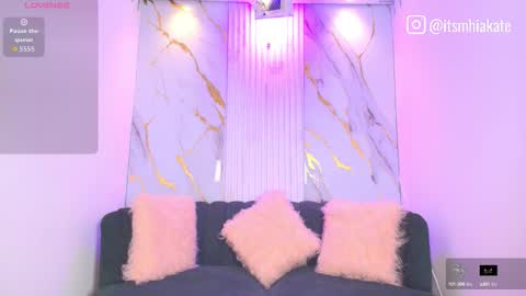 Mhia Kate online show from October 8, 2025, 11:52 am