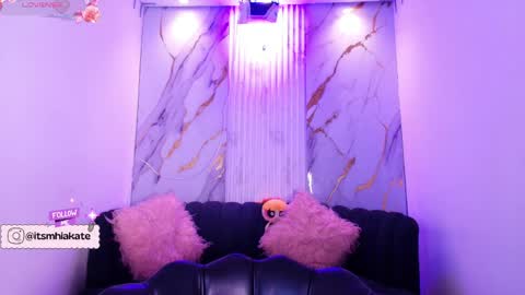 Mhia Kate online show from April 8, 2026, 12:05 pm