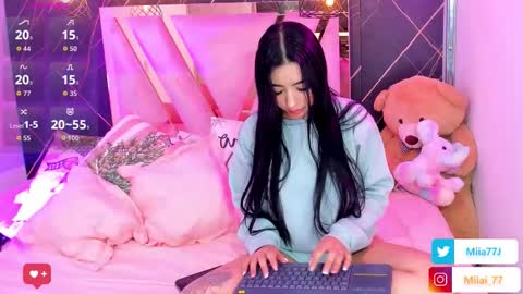 Mia online show from December 22, 2025, 3:03 am