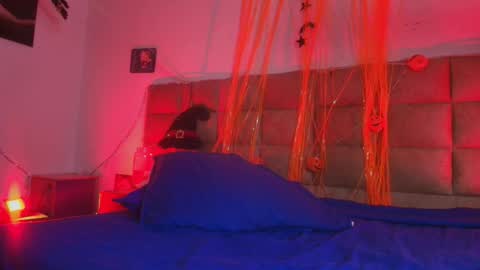 Emi online show from October 27, 2025, 7:29 pm