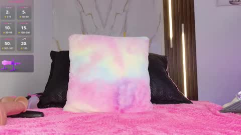 Mia Blonde online show from October 24, 2025, 8:38 pm