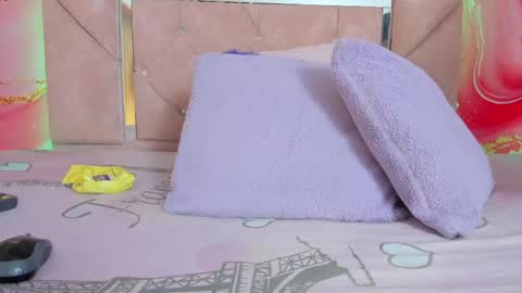 mia__blaze_ online show from April 13, 2026, 3:01 am