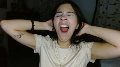 Mia online show from January 5, 2025, 12:52 am