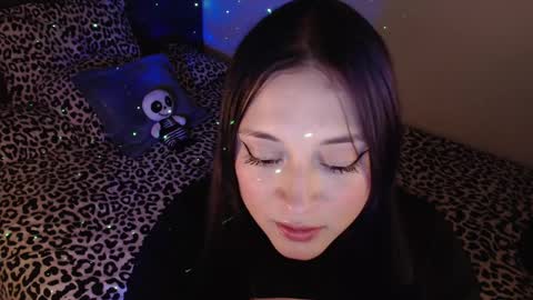 mia online show from February 22, 2025, 2:17 am